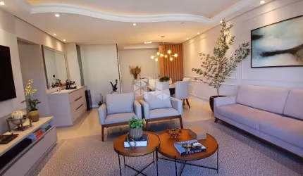 APARTAMENTO SEMIMOBILIADO COM 3 QUARTOS SENDO 1 SUÍTE E VISTA PANORÂMICA NO CANTO EM FLORIANÓPOLIS