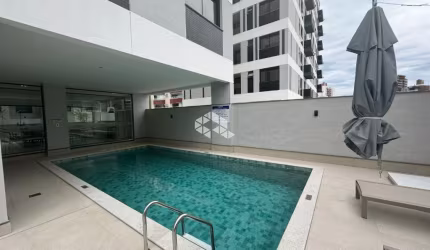 APARTAMENTO NO ESTREITO COM 2 SUÍTES 2 VAGAS DE GARAGEM E VISTA PANORÂMICA