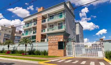 APARTAMENTO NO XAXIM CHURRASQUEIRA NA SACADA