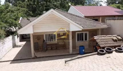 CASA COM PONTO COMERCIAL NO CENTRO DE QUATRO BARRAS