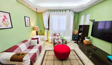 Sobrado com 4 dormitórios à venda, 247 m² por R$ 720.000,00 - Itaquera - São Paulo/SP