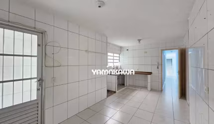 Sobrado com 3 dormitórios para alugar, 100 m² por R$ 2.000,00/mês - Itaquera - São Paulo/SP