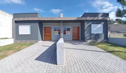 Casa 02 Dorm à venda no Bairro CAPÃO NOVO com 60 m² de área privativa - 1 vaga de garagem