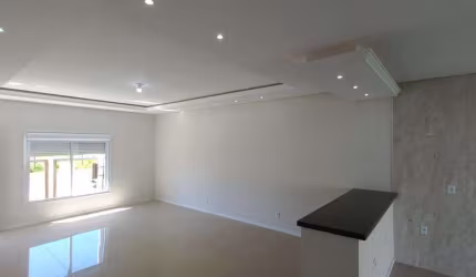 Casa 03 Dorm à venda no Bairro CAPÃO NOVO com 137 m² de área privativa - 2 vagas de garagem