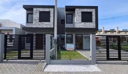 Casa 04 Dorm à venda no Bairro CAPÃO NOVO - 2 vagas de garagem