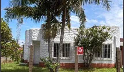 Casa 03 Dorm à venda no Bairro CAPÃO NOVO com 131 m² de área privativa - 1 vaga de garagem
