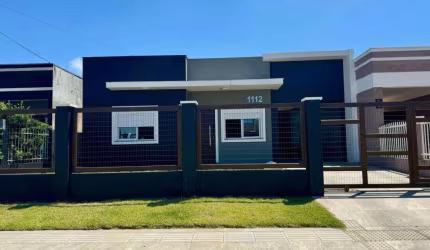 Casa 02 Dorm à venda no Bairro NOVA GUARANI com 104 m² de área privativa - 2 vagas de garagem