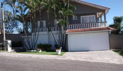 Sobrado com 4 dormitórios à venda, 600 m² por R$ 2.600.000 - Centro - Mogi das Cruzes/SP