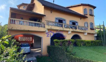 4 dormitorios