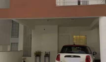 Sobrado para venda com 3 dormitórios no Condomínio San Biagio na Vila Oliveira.