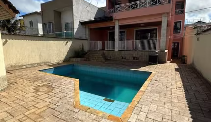 Casa para venda com 4 suítes no Mogi Moderno em Mogi das Cruzes.