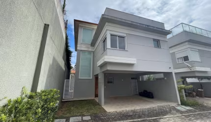 Sobrado 3 andares para venda 3 suítes no Residencial Boticelli na Vila Oliveira.