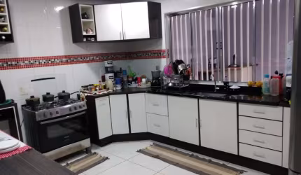 Sobrado para venda com 3 suítes no Villa Di Cesar em César de Souza