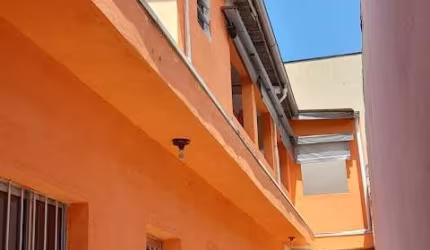 Sobrado para venda com 3 dormitórios na Vila Urupes em Suzano.