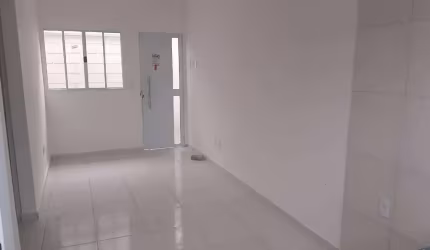 Casa térrea para venda com 2 dormitórios em Világio no Botujuru em Mogi.