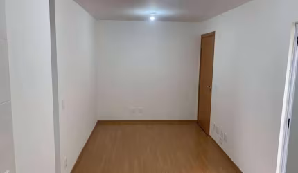 Apartamento térreo com quintal para venda 2 dormitórios no Cond. Morada Paulista