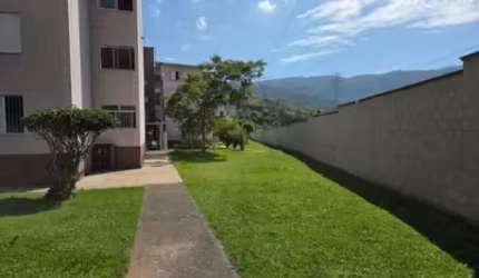 Apartamento para venda com 2 dormitórios no condomínio Topázio no Jardim Maricá.