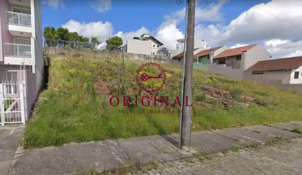 Terreno à venda na Rua Lauro Machado, 000, Kayser, Caxias do Sul por R$ 265.000
