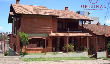 Casa com 3 quartos à venda na Rua Capitao Artemin Karam, 742, Colina Sorriso, Caxias do Sul por R$ 1.700.000
