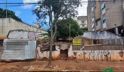 Terreno, comercial, central, 612 m², caído pra rua, ZC-4