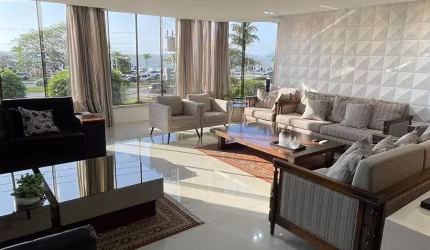 Apartamento para Venda em Florianópolis, Centro, 4 dormitórios, 2 suítes, 5 banheiros, 2 vagas