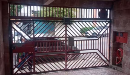 Venda de Prédio comercial ou residencial no Conjunto Residencial José Bonifácio , Itaquera Zona Leste de São Paulo. Temos,terrenos,casas,sobrados,etc.