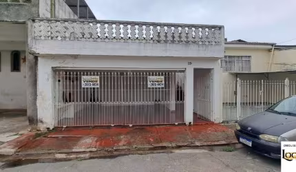 CASA ASSOBRADADA À VENDA: Com 3 dorms, sendo 1 suíte, 2 vagas cobertas,1 terraço com 20 M² na frente e outro nos fundos com 15 M² Itaquera, Z/L, S.P.