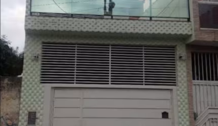 Sobrado 3 Dormitórios (1 Suíte) 4 Vagas cobertas a venda Parada XV de Novembro/Itaquera