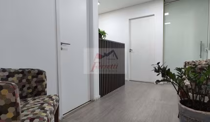 Sala comercial com 126,42m² 3 vagas mobiliada e climatizada ao lado do Parque Valongo, Santos/SP