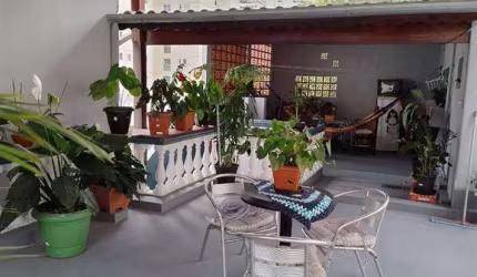 Casa Isolada de 02 dormitórios sendo 01 suite- Saúde-São Paulo