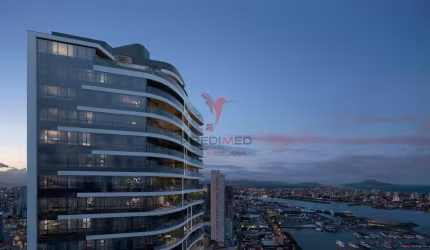 Maravilhoso apartamento frente Mar em Itajaí, verdadeira mansão suspensa!