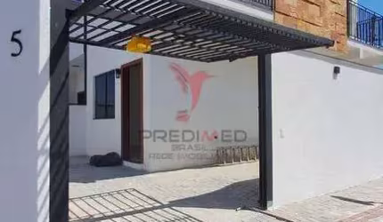 Lindo sobrado de esquina com 2 suítes com sacada