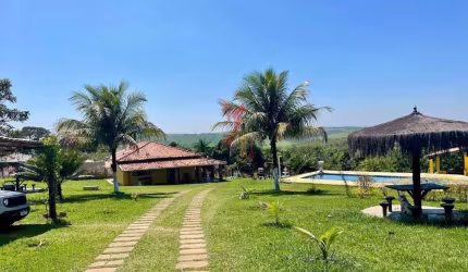 Chácara à Venda em São Pedro - SP - Toda equipada para o Lazer e Tranquilidade de toda sua