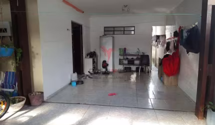 Casa no bairro dos bancarios com energia solar, 3 quartos e 1 suite