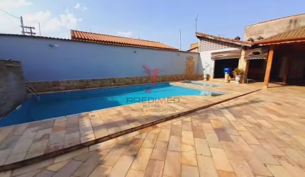 Casa ideal para quem gosta de aproveitar áreas externas . Beira Rio, Guaratinguetá