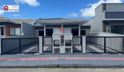Casa com 2 Quartos e 1 banheiro à Venda por R$ 311.996, Palhoça -SC