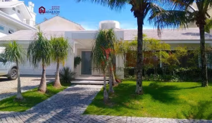 CASA A VENDA FRENTE MAR NO PASSEIO DOS NAMORADOS EM JURERÊ INTERNACIONAL FLORIPA SC