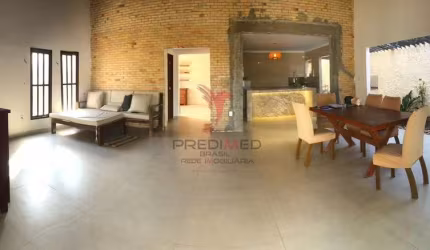 Linda casa de praia com 3 Suites e 4 Vagas de Garagem, em Ponta de Campina
