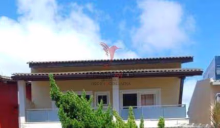 Casa de Alto Padrão em Lauro de Freitas,,com 5 Suites, piscina, Jardim,4 Vagas de Garagem