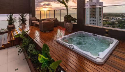 Cobertura  Alto Padrão, Cabo Branco, piscina,porteira fechada,,4 Suites,6 Vagas,Vista Mar!