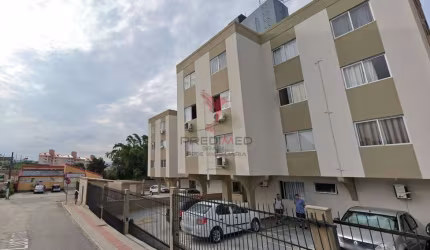 Apartamentos 2 dorm à Venda SC/ Em São José Serraria