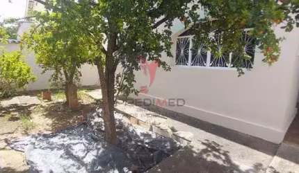 Casa com 3 quartos à venda na Vila Santa Rita, Guaratinguetá  por R$ 440.000