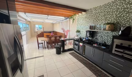 Magnífica Cobertura duplex em Rancho Fundo,ITÚ,com 3 Quartos , 4 Vagas, vista indevassável