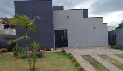 Casa em Condomínio à Venda em Atibaia - Condomínio Figueira Garden