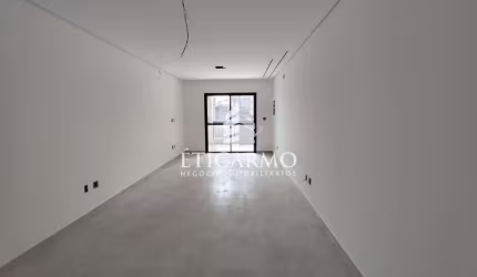 Casa com 3 quartos à venda na Rua Victório Santim, 488, Vila Carmosina, São Paulo por R$ 790.000