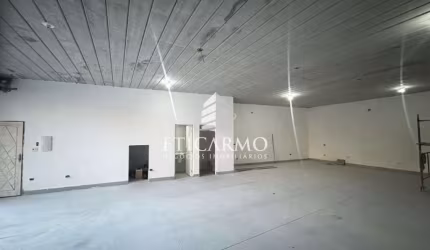 Barracão / Galpão / Depósito para alugar na Rua Veríssimo da Silva, 86, Jardim Nossa Senhora do Carmo, São Paulo por R$ 3.800