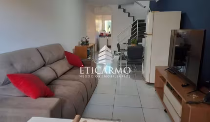 Casa em condomínio fechado com 3 quartos à venda na Rua Cachoeira da Ilha, 89, Vila Carmosina, São Paulo por R$ 480.000