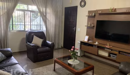 Casa com 3 quartos à venda na Embiú, 283, Cidade Líder, São Paulo por R$ 760.000