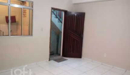 Casa com 7 quartos à venda na Sales de Oliveira, 25, Aricanduva, São Paulo por R$ 480.000