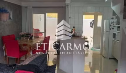 Casa em condomínio fechado com 3 quartos à venda na Rua Orlando Pellicci, 245, Cidade Líder, São Paulo por R$ 640.000